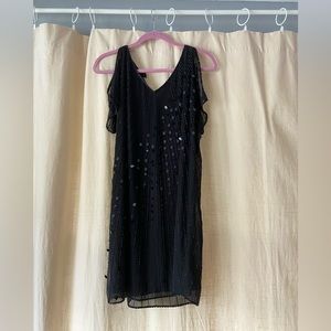 J Kara, V neck, black, beaded, cold shoulder cocktail dress. Size 6P.